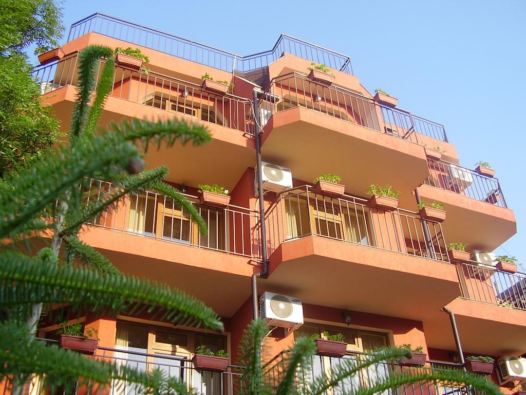 Terra Guest House Ravda Bagian luar foto