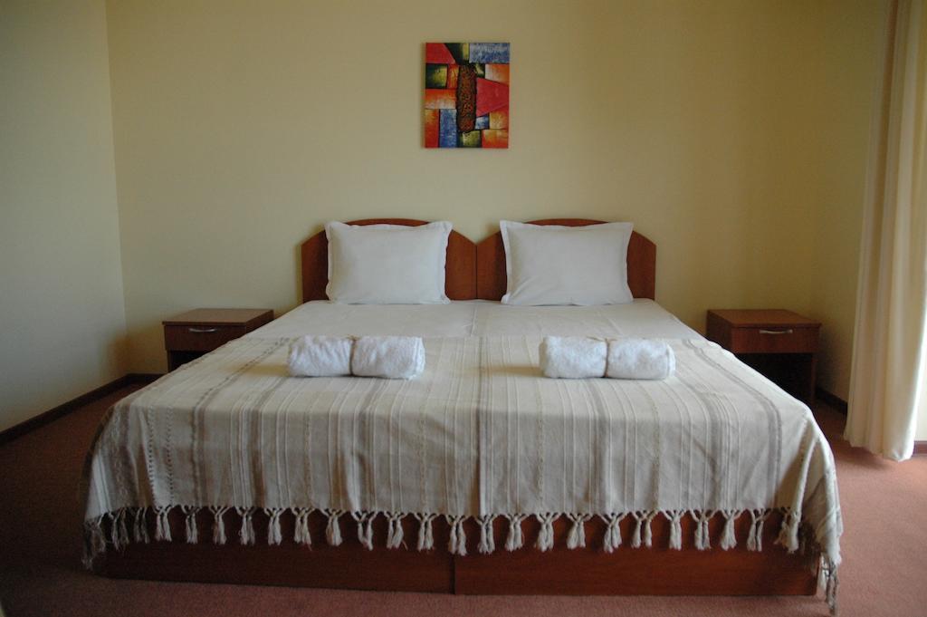 Terra Guest House Ravda Ruang foto
