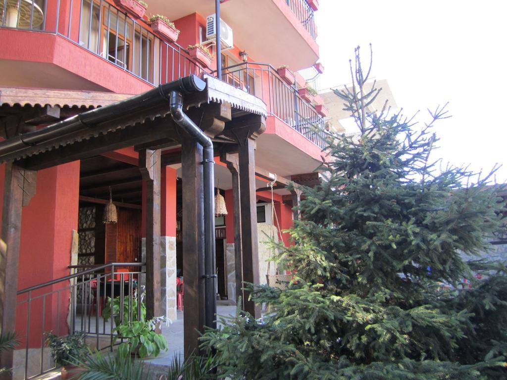 Terra Guest House Ravda Bagian luar foto
